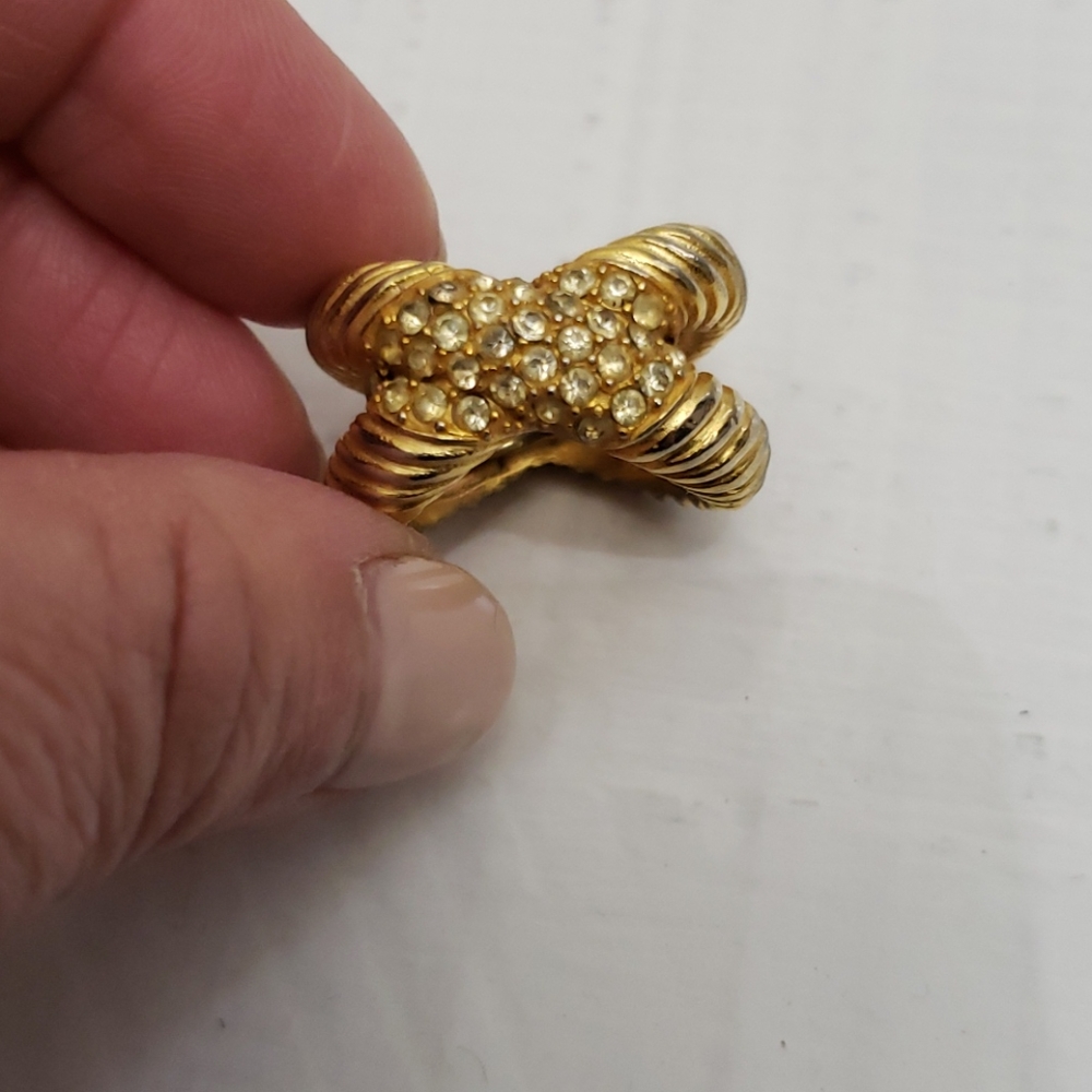 CARLYLE RING